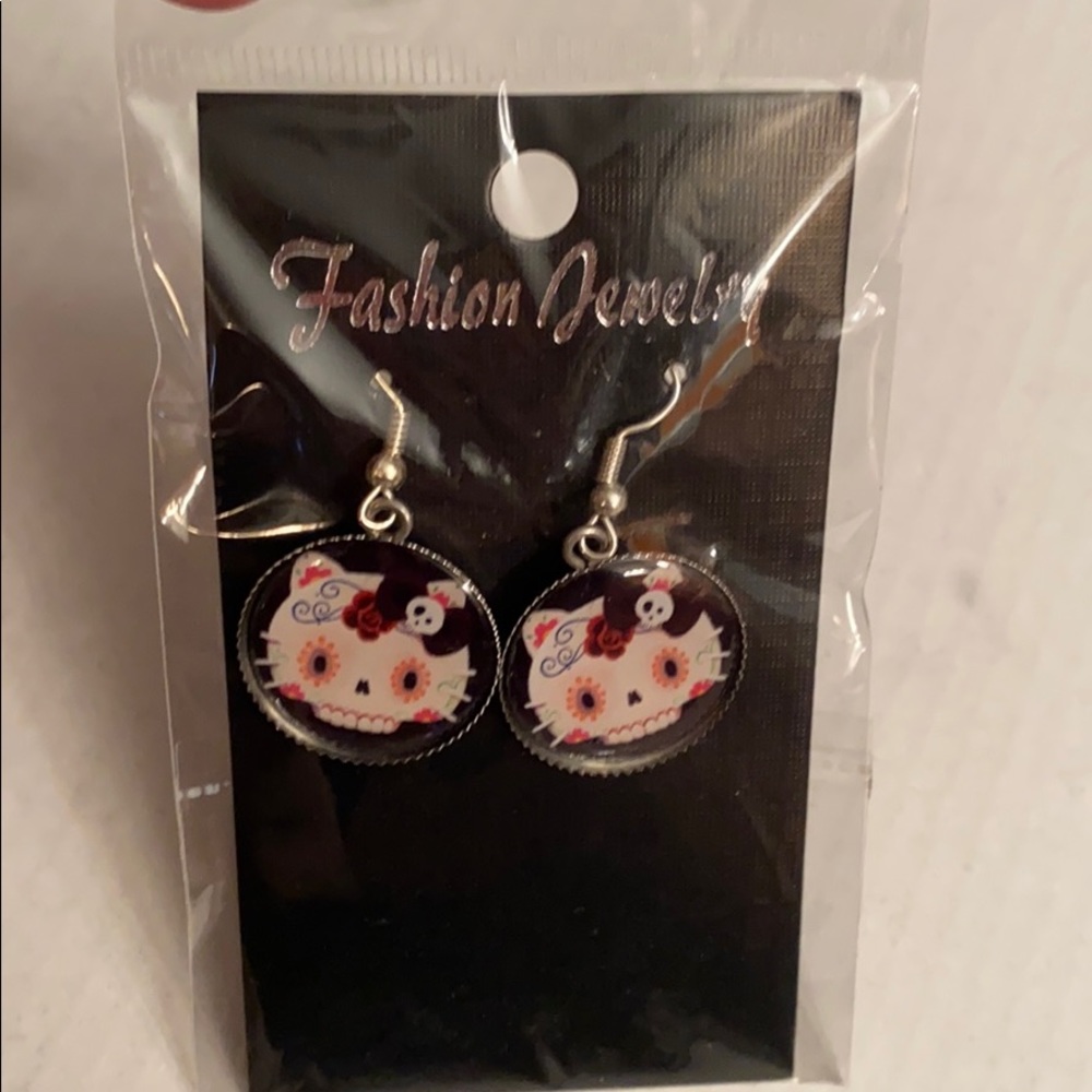 Oker  Brand fashion jewelry-earrings.
